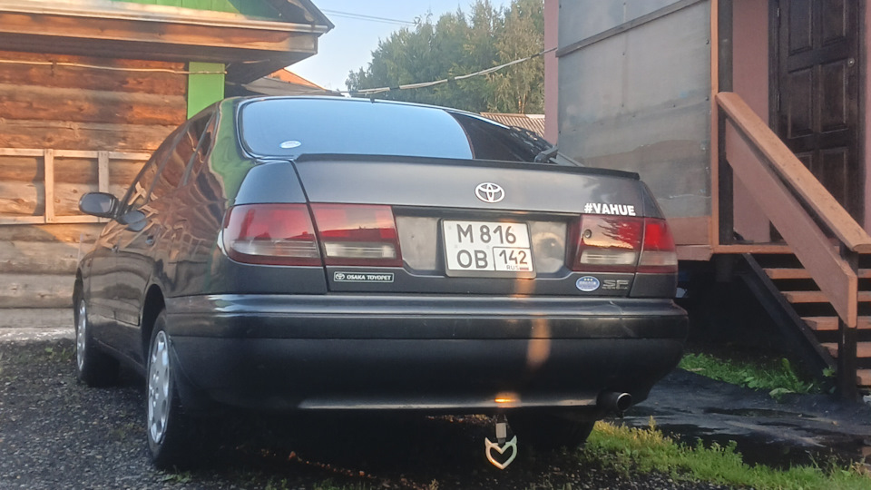 Toyota Corona SF