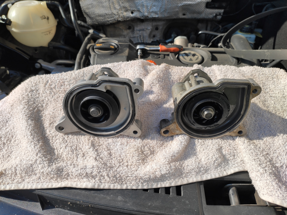 Писк, свист под капотом справа (помпа) caxa — Volkswagen Tiguan (1G), 1 ...