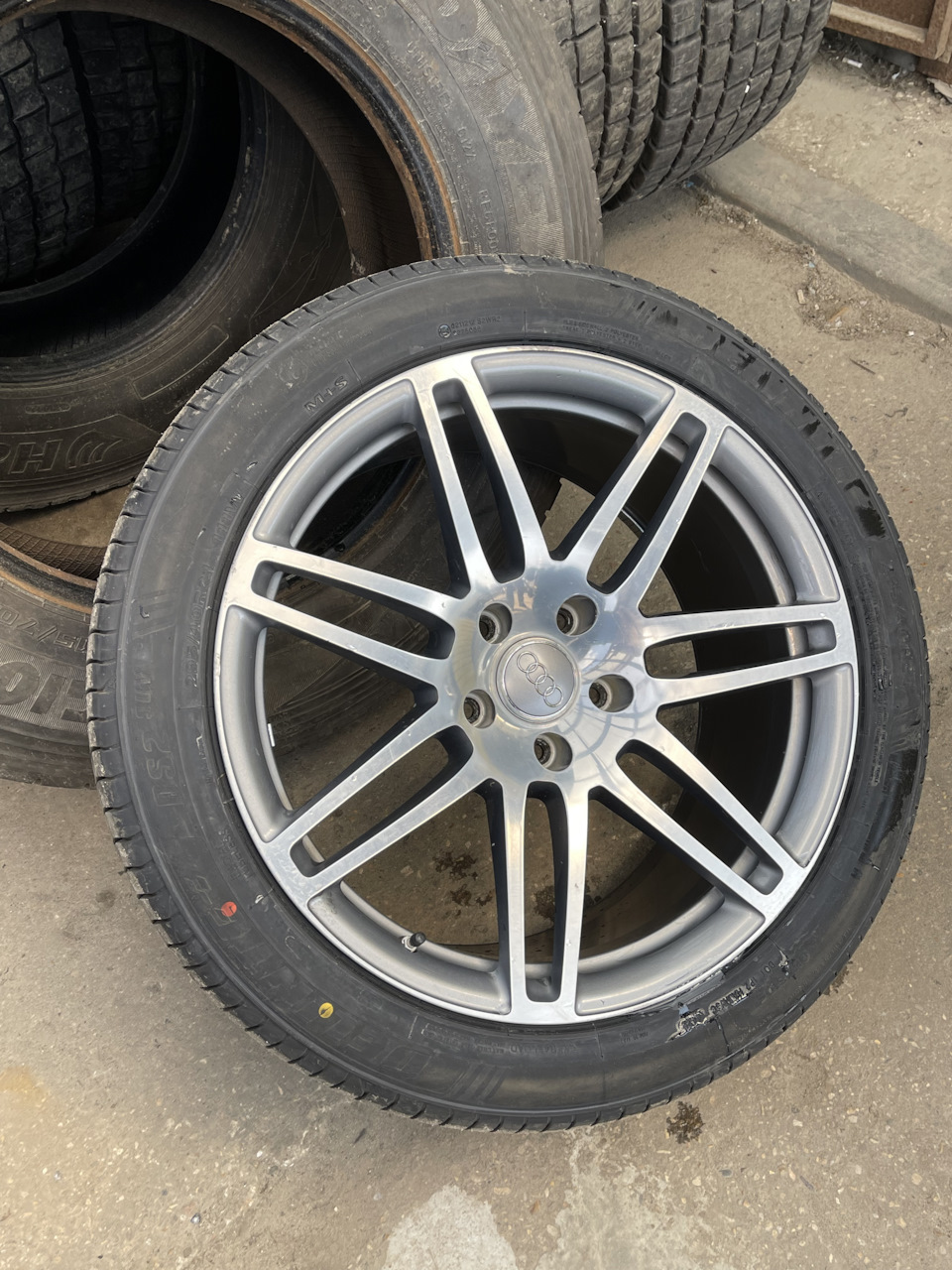 Новая резина Delinte DS2 SUV R21 295/40 — Audi Q7 (1G), 6 л, 2011 года ...