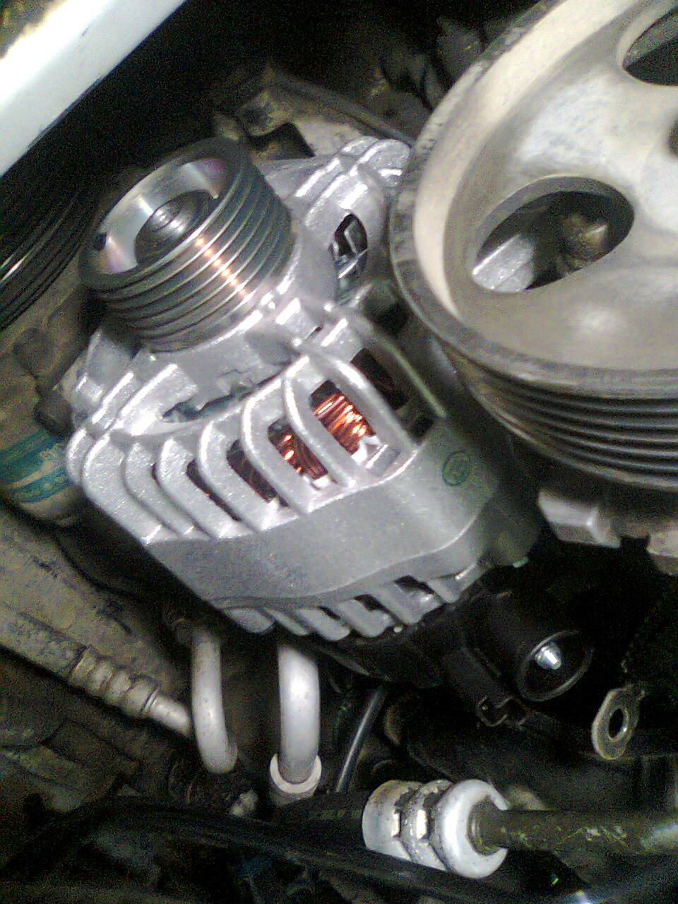 Замена генератора (его залило маслом из щупа) — Peugeot 406, 1,8 л ...