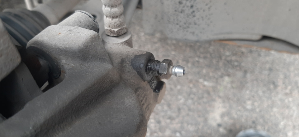 Замена тормозной жидкости Фиат Добло 263 — FIAT Doblo (2G), 1,4 л, 2011 ...