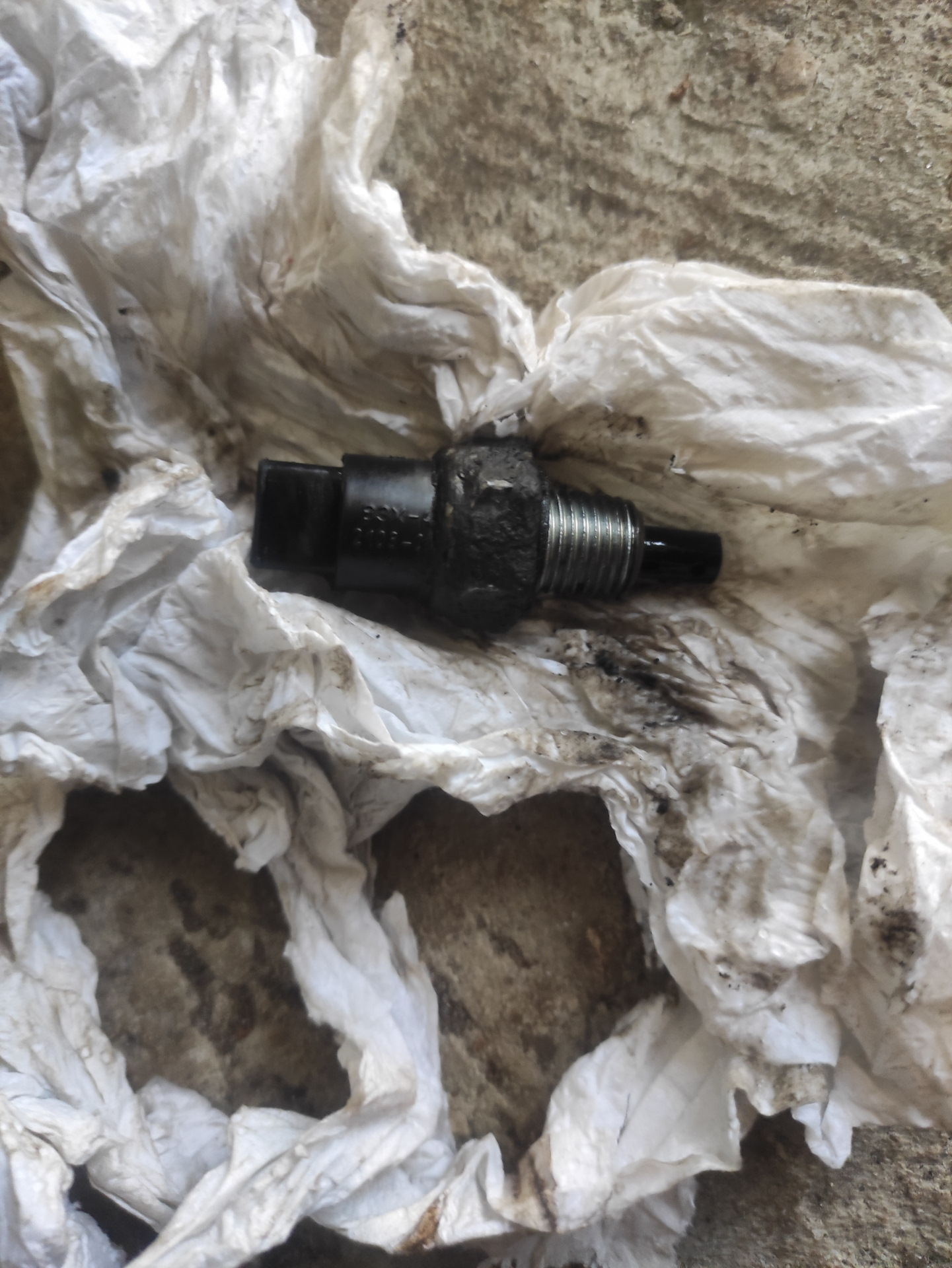 №108 замена крышки бочка охлаждающей жидкости, замена датчика заднего ...