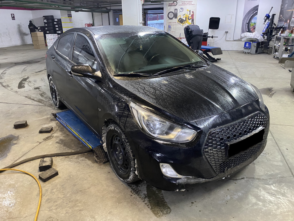 Новая шипованная резина Nordman 7 195/55 r16 — Hyundai Solaris (1G), 1 ...