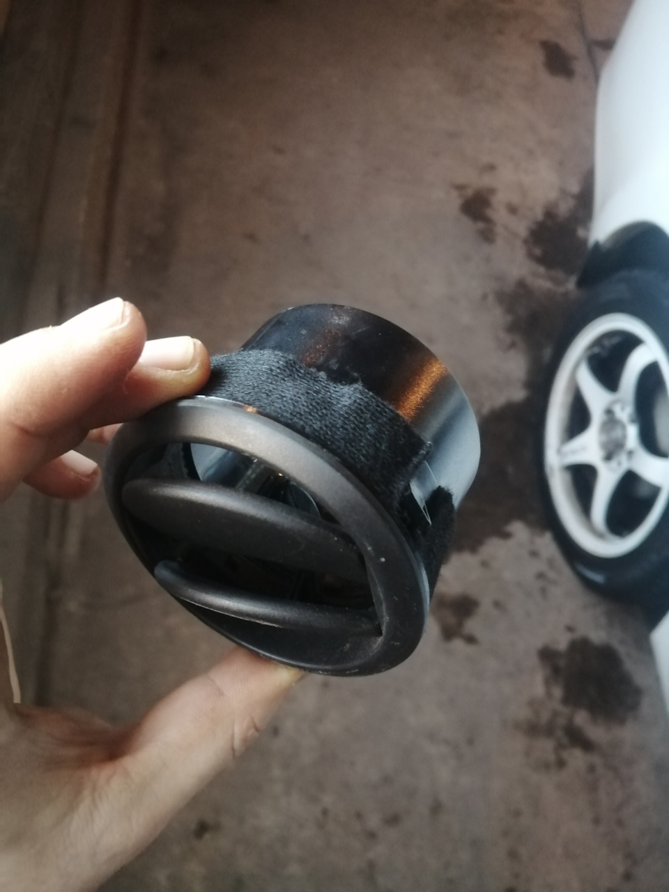 Воздуховоды которые ходили ходуном теперь сидят очень плотно! — Lada Granta