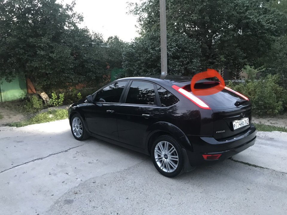 Дополнительный стоп сигнал( на спойлер) — Ford Focus II Hatchback, 2 л ...