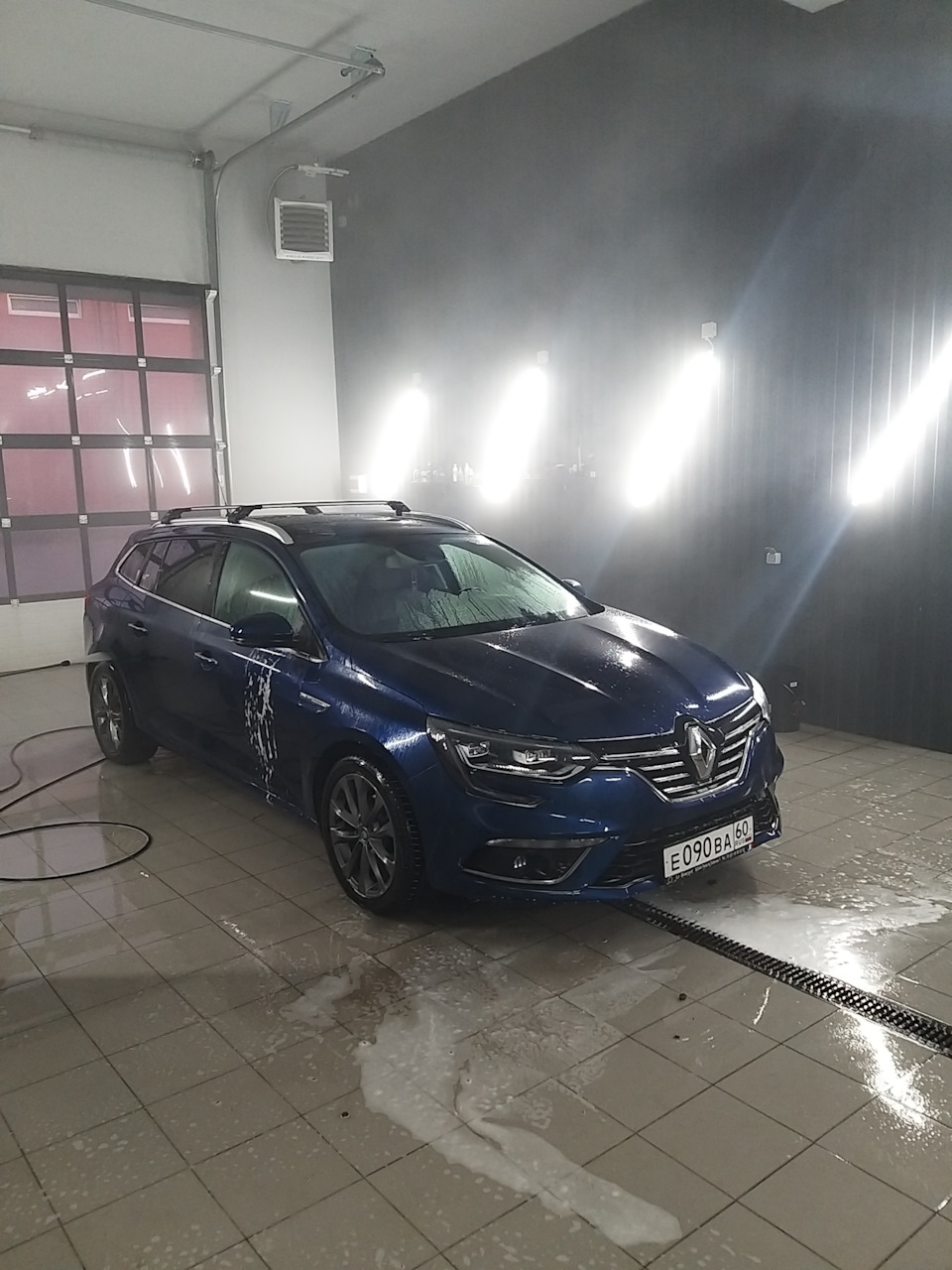Фото в бортжурнале Renault Megane IV