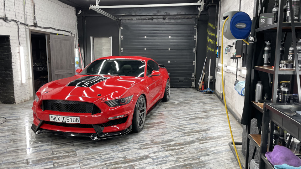 Ford Mustang gt Pettys Garage