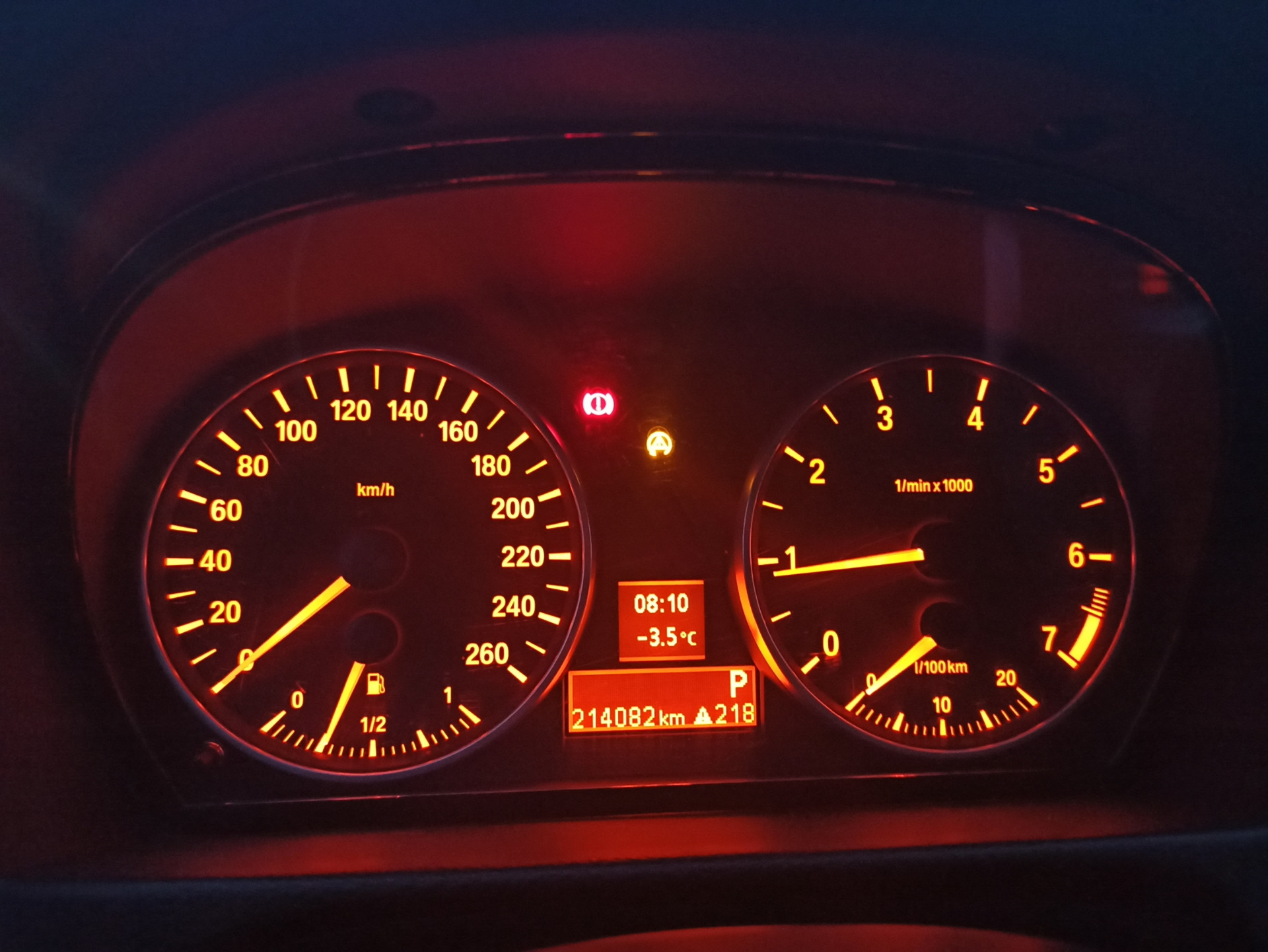 приборка bmw e92. Led приборная панель bmw e53. бмв 3 е 90 приборы. Bmw e90 335 приборная панель. приборка е90 335d.