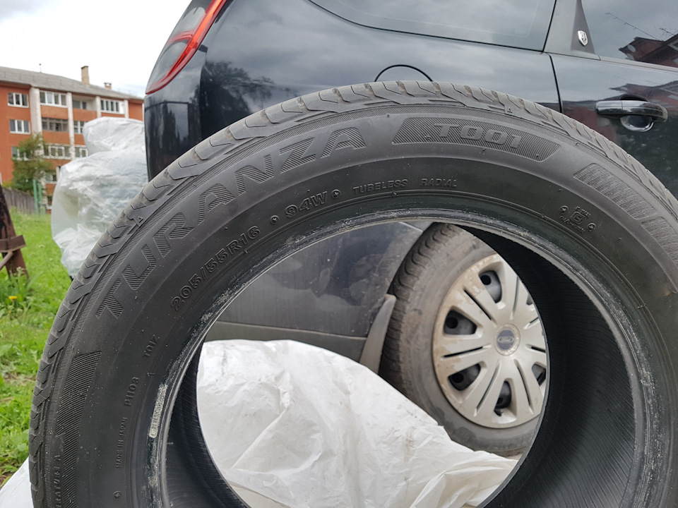 Купил лето Bridgestone Turanza T001 205/55 R16 — Ford Focus Wagon II, 2 ...