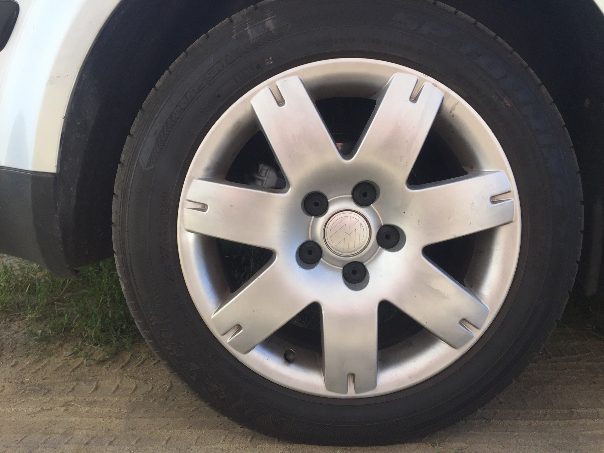 Колпачки секретки vag — Volkswagen Passat B5, 2 л., 2002 года ...