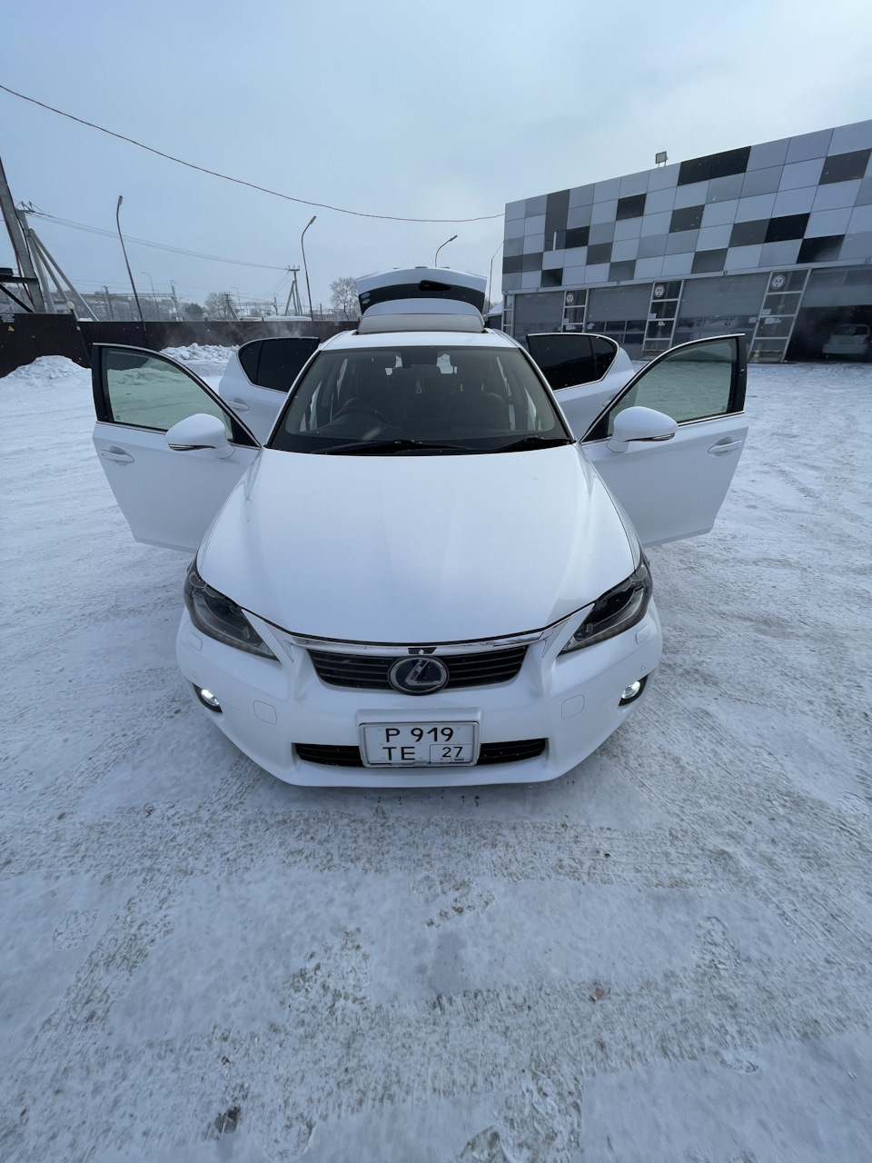 мойка в зимнее время — Lexus CT 200h, 1,8 л, 2011 года | мойка | DRIVE2