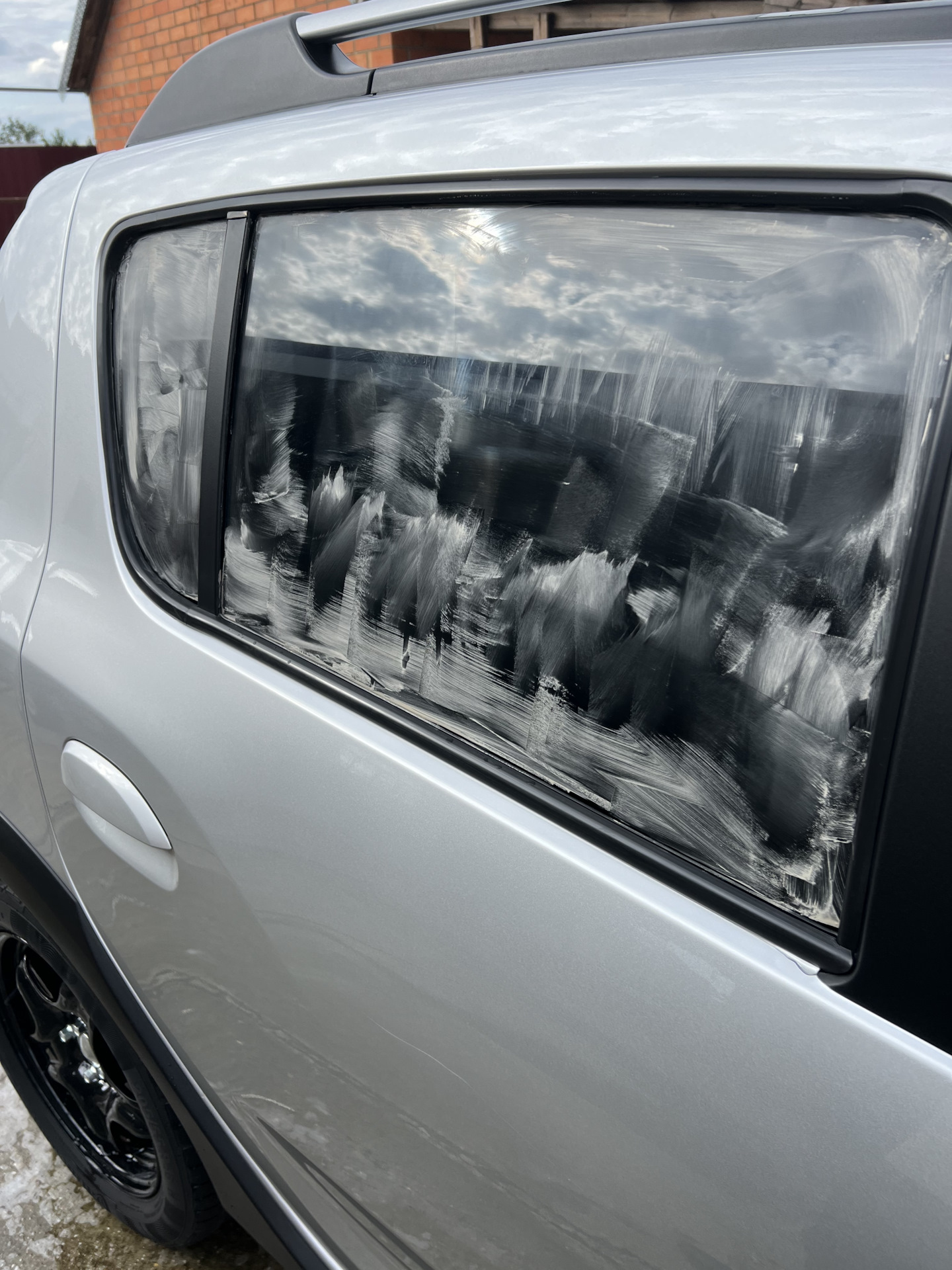 Антидождь и новые щетки — Renault Sandero Stepway (2G), 1,6 л, 2018 ...