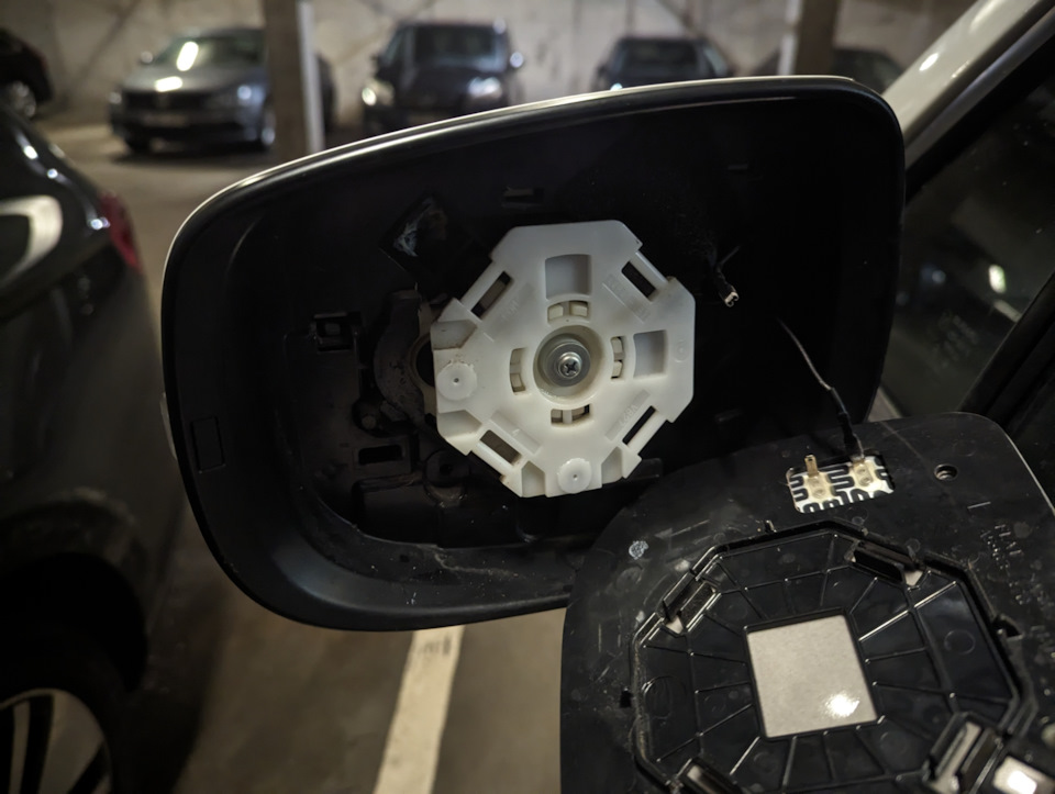 Зеркала и система контроля слепых зон — Subaru Forester (SK), 2,5 л ...