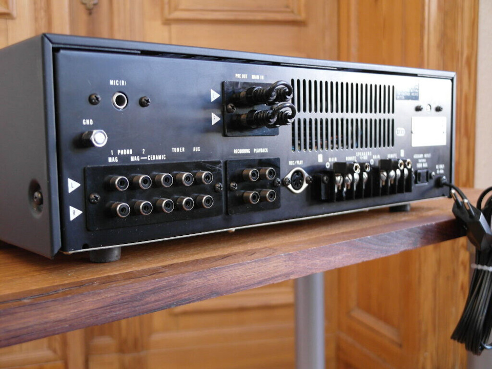 Technics SU2500 旨 2連メーター搭載 プリメイン36W36W 売買され