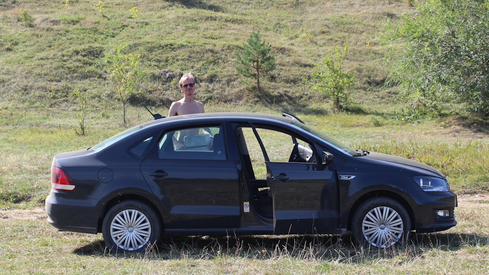 Volkswagen Polo Sedan Drive 1.6