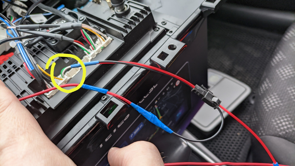 Подключение штатного микрофона и штатной антенны GPS к магнитоле Teyes ...