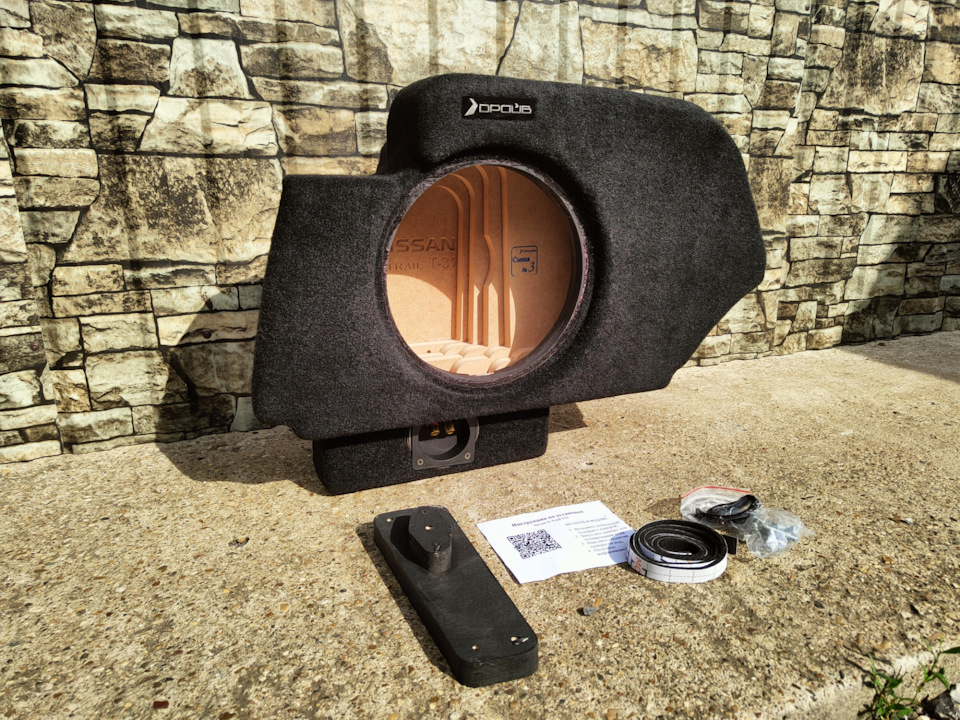 Сам короб и комплект для монтажа — Nissan X-Trail II (t31)