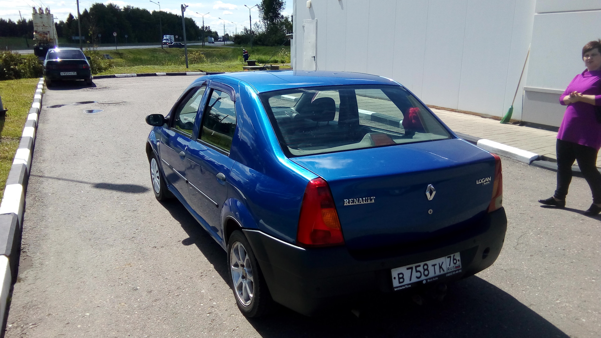 Renault Logan (1G) 1.4 бензиновый 2006 | 