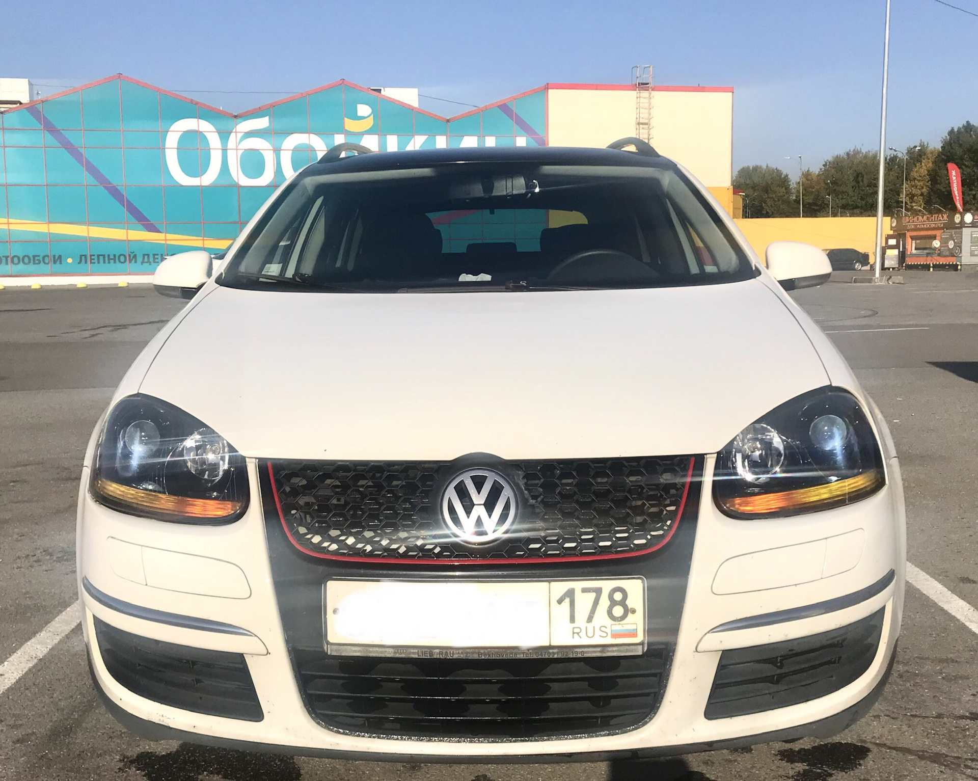 2. Ксеноновые фары, решетка от gti, антенна-плавник и стелс саб в ...