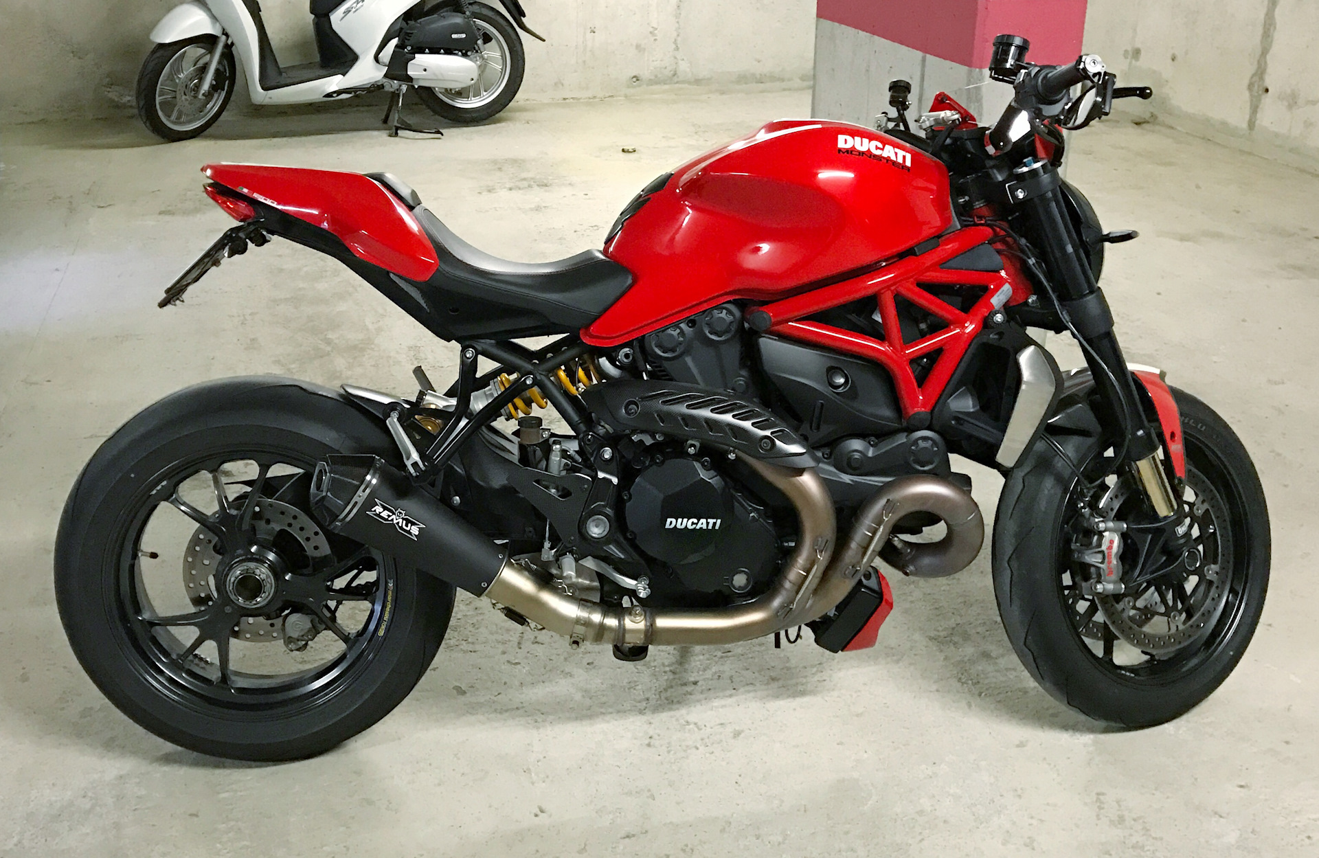 Ducati Monster 1200 s 2019