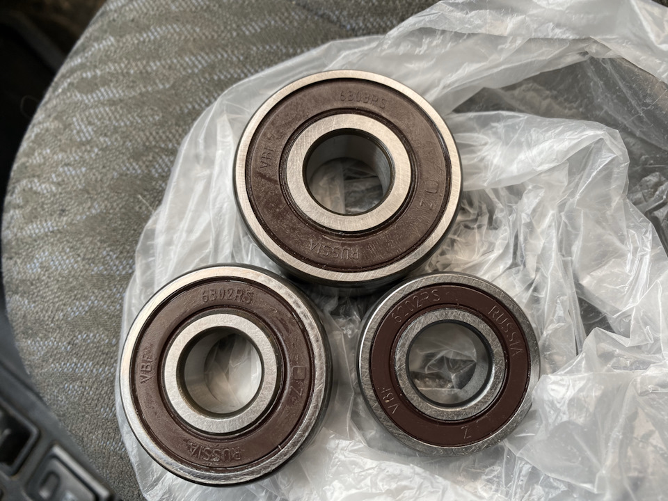 Замена подшипников генератора и тормозных колодок. — ГАЗ 3110, 2,3 л ...