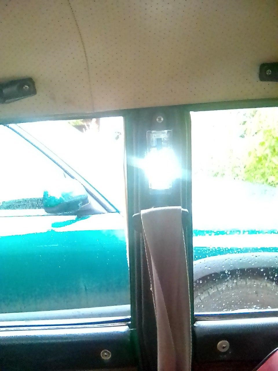 Свет салона и герметик под лобовое стекло. — ИЖ 2125, 1,5 л, 1981 года ...