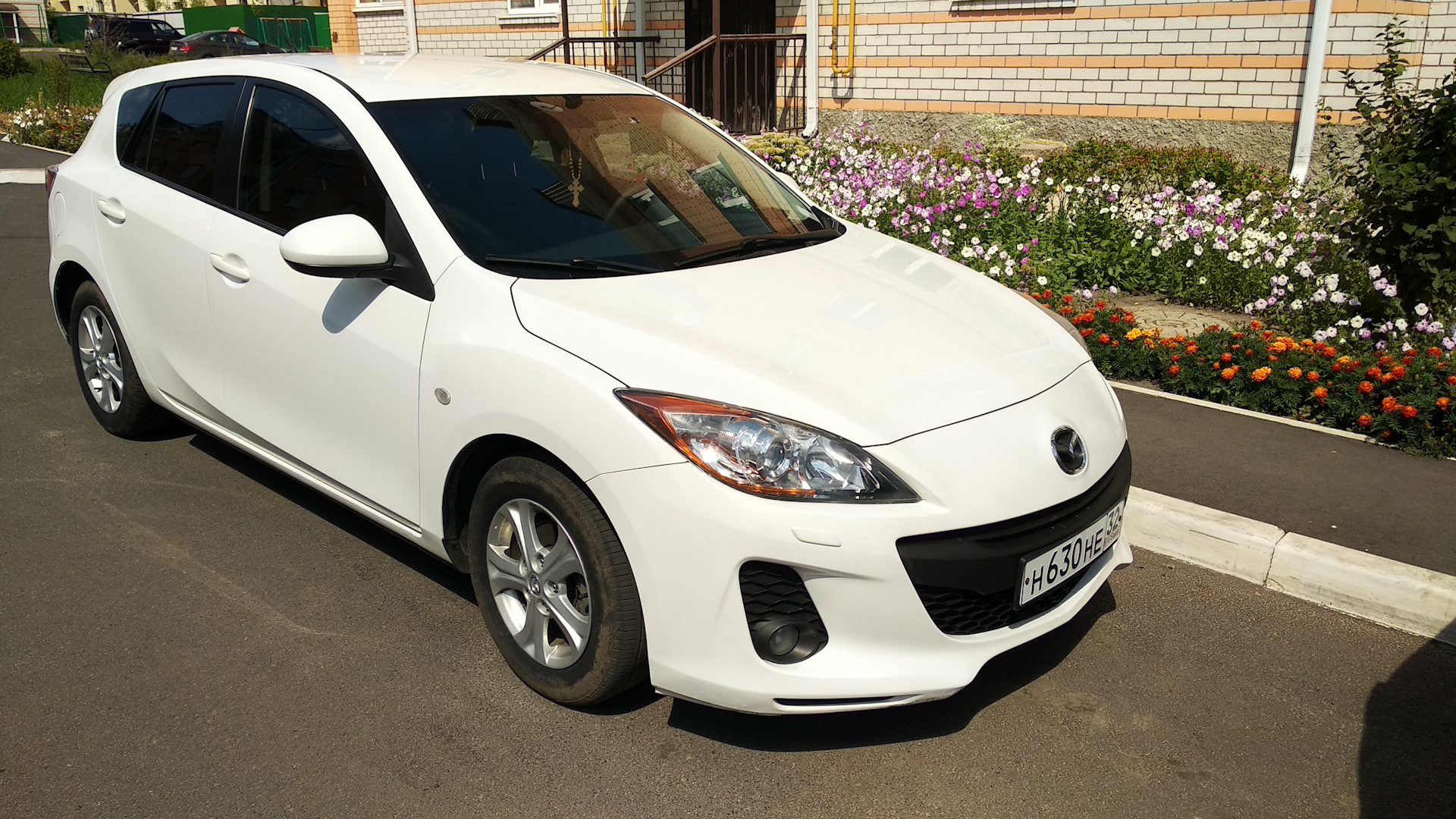 Мазда 3 bl 2. Mazda 3 BL 2012.