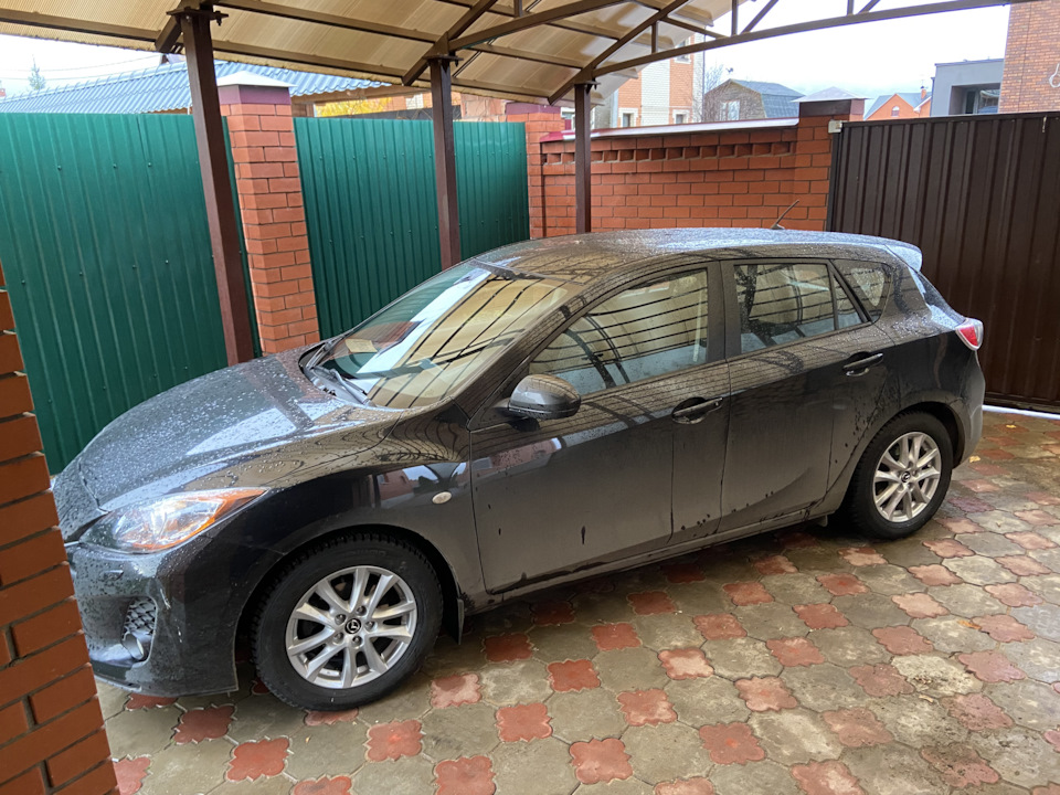 Зима близко, замена колёс и новые брызговики — Mazda 3 (2G) BL, 1,6 л ...