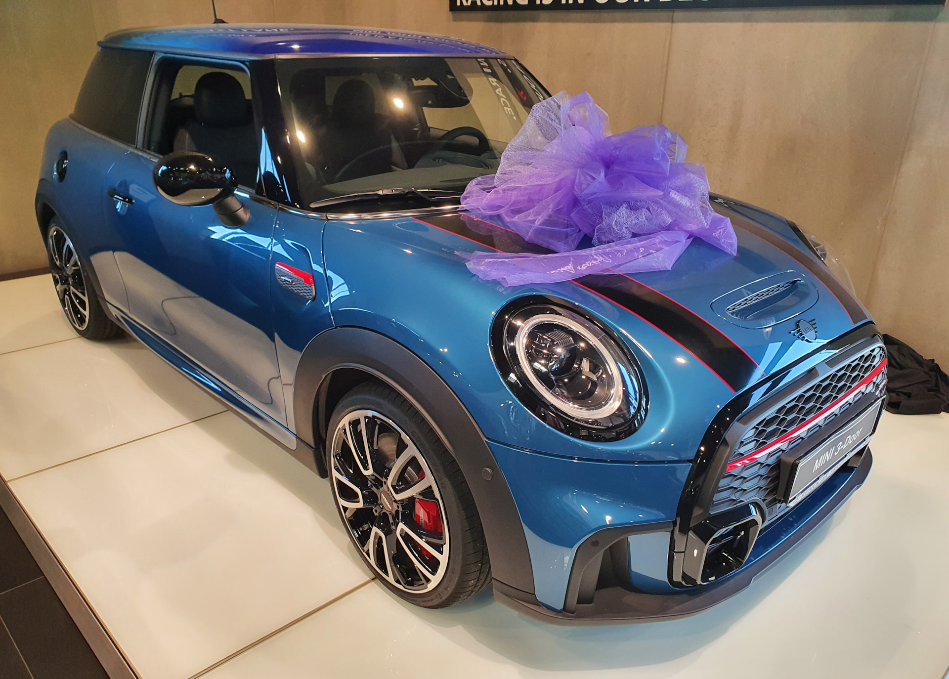 Выбор машины — MINI Clubman S (2G), 2 л, 2018 года | другое | DRIVE2