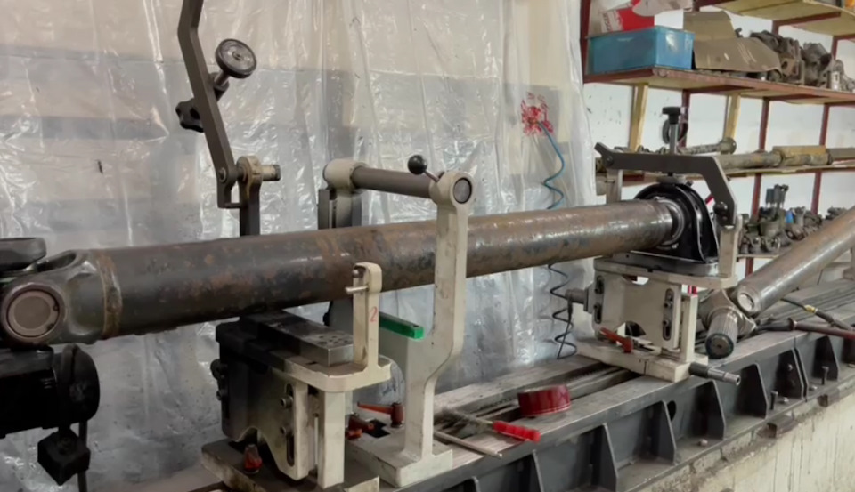 Балансировка карданного вала Iveco Stralis на CMT-400 WN4 Serwis ...