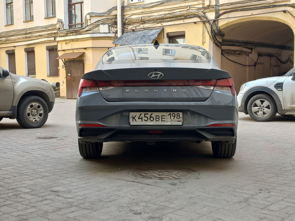 ширина колес увеличилась на 3см, шикарный вид на заднюю ось — Hyundai Elantra (7G)