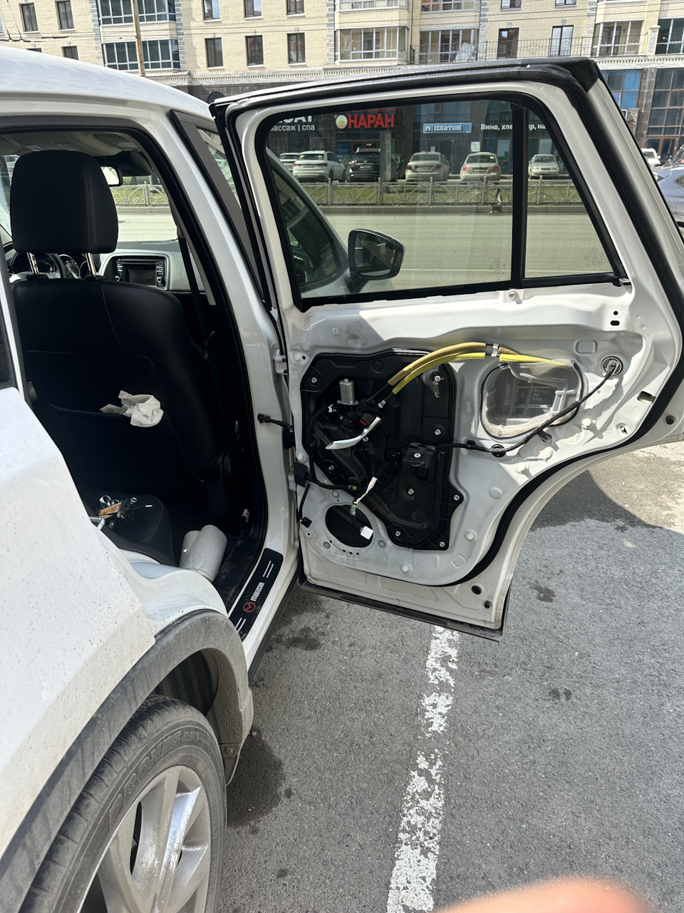 Замена ограничителей дверей ! — Mazda CX-5 (1G), 2 л, 2014 года ...
