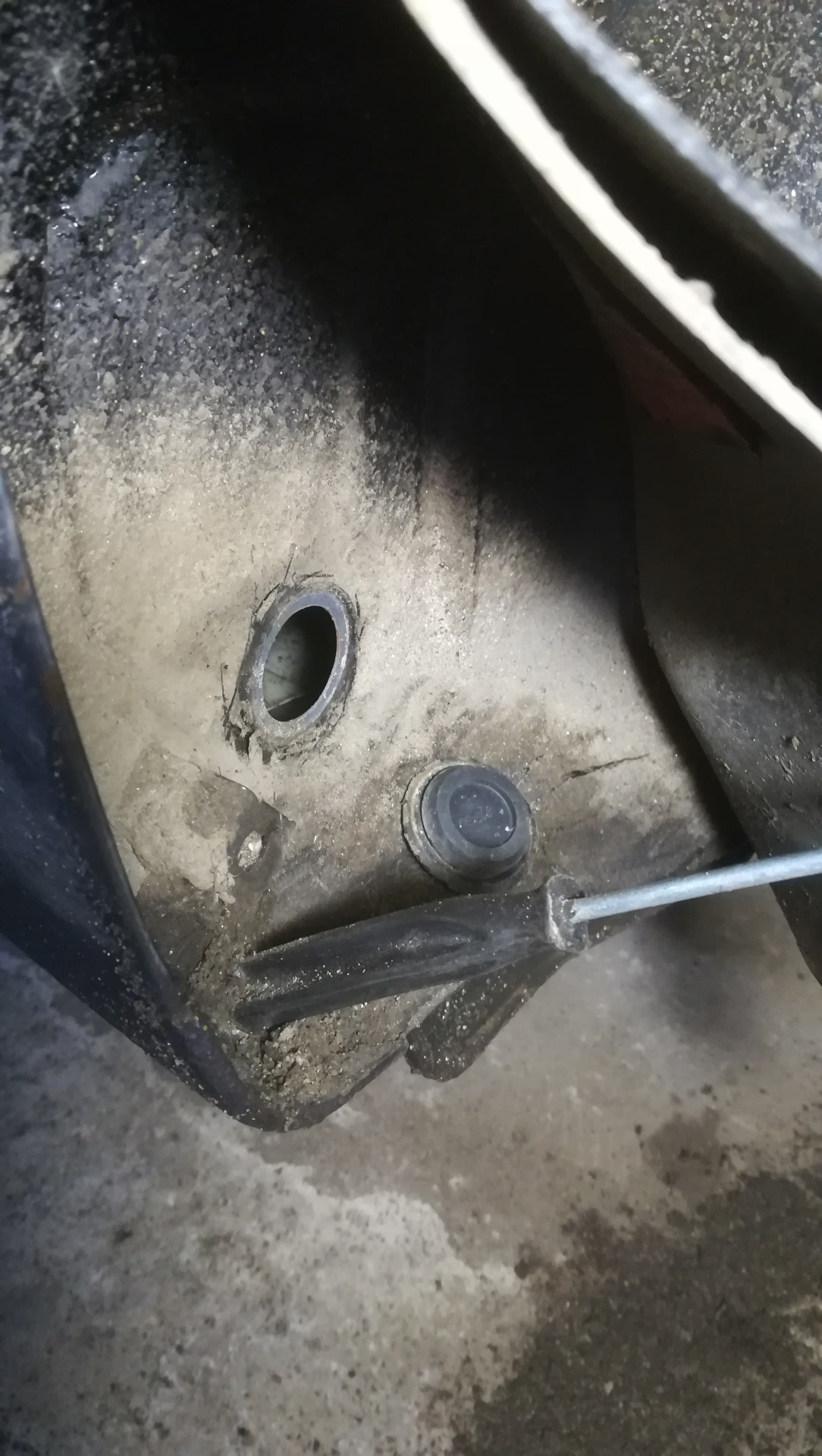 Замена передних тормозных дисков на киа Рио 2017 г — KIA Rio (4G), 1,8 ...