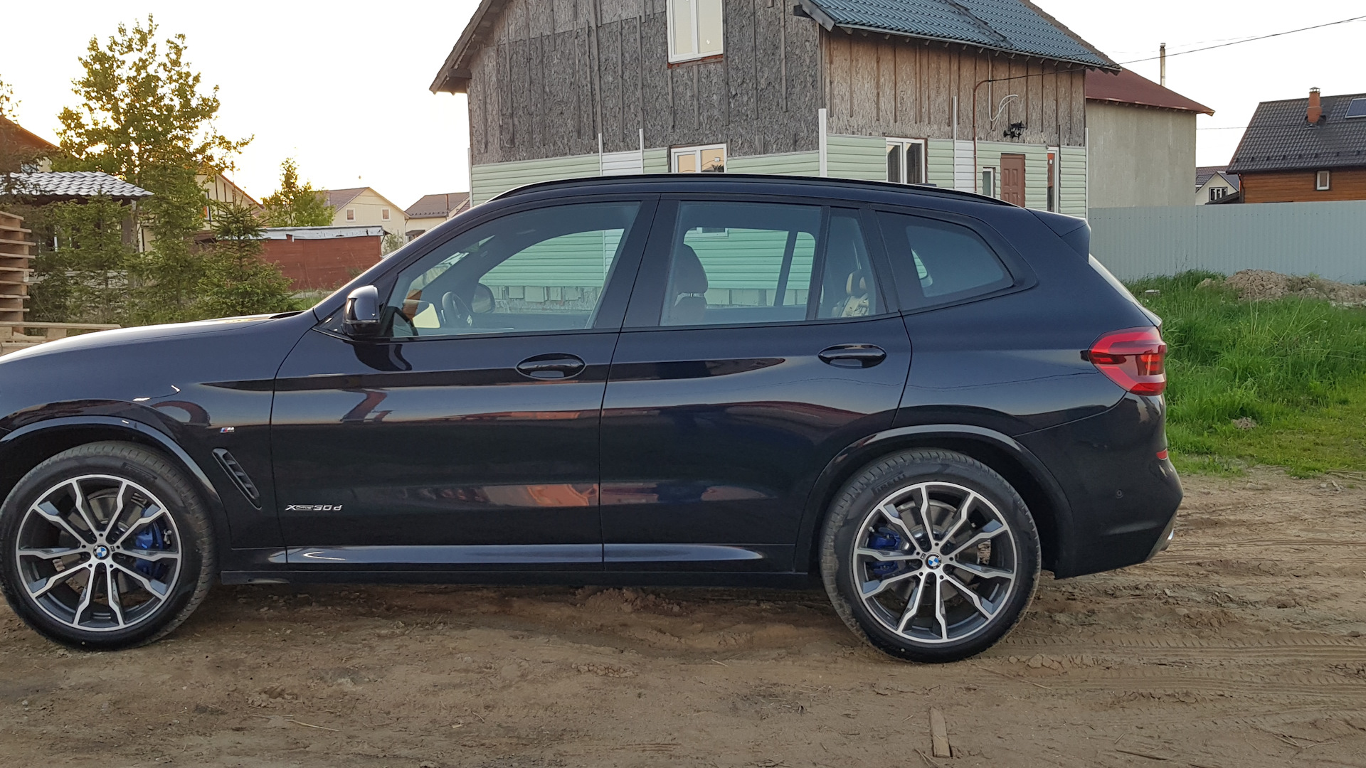 X3 3.0 d. Пороги БМВ x3 g01. X3 g01 r21. Drive2 x3 g01. Пороги для BMW x3 g01.