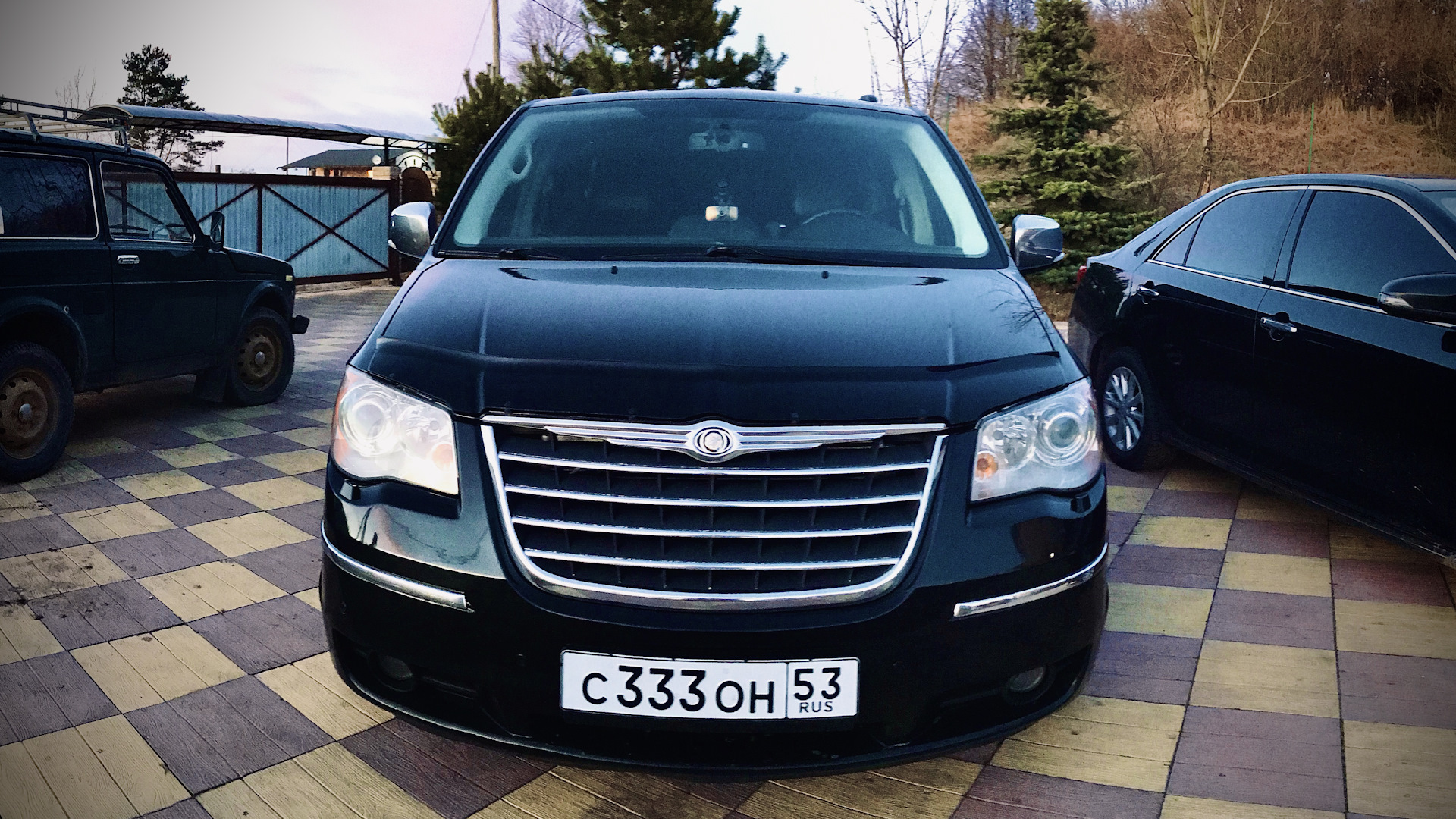 Chrysler Grand Voyager V 2.8 дизельный 2010 | Президентский люкс 2.0 на  DRIVE2