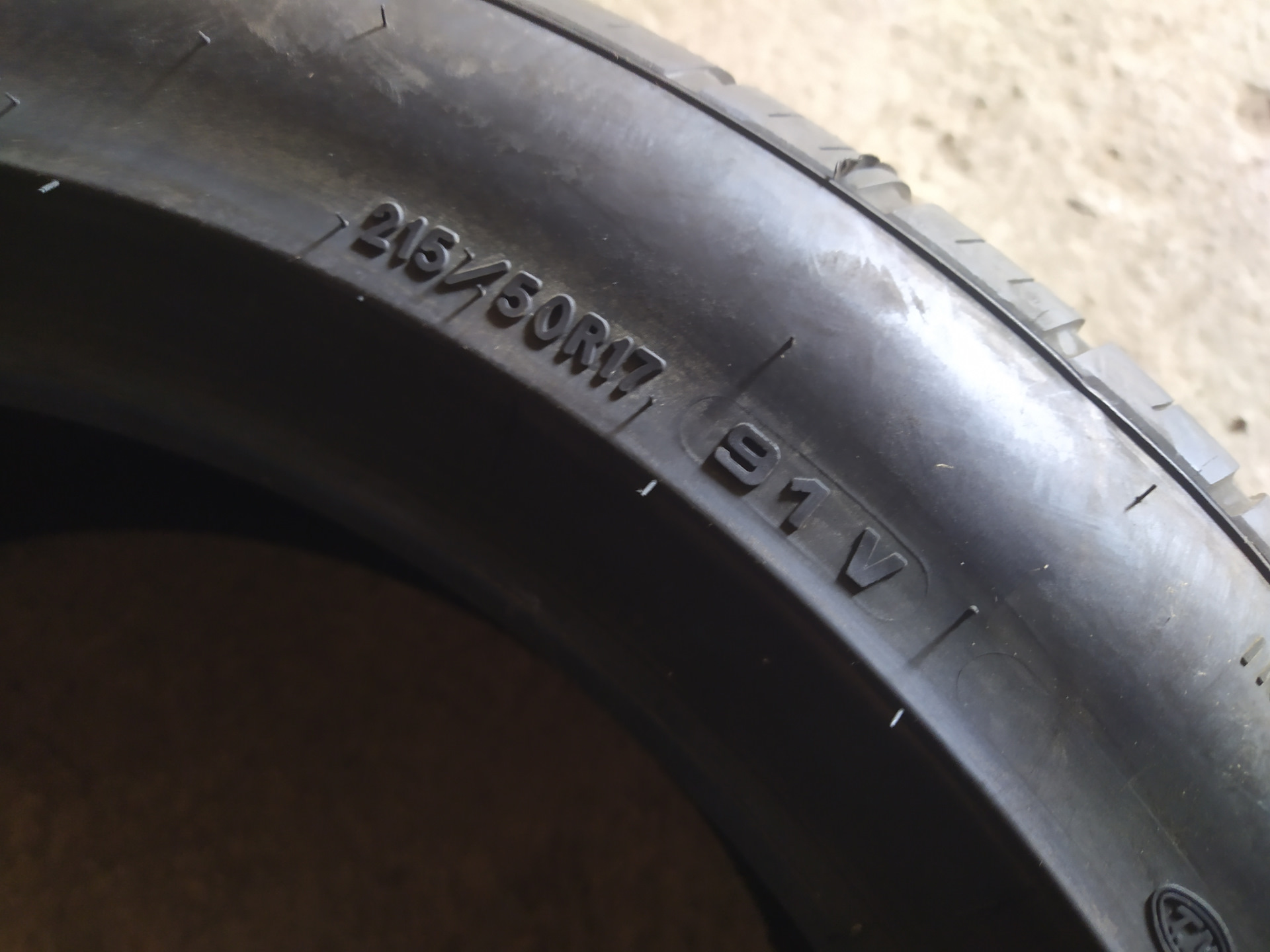 Goodyear 215 50 r17