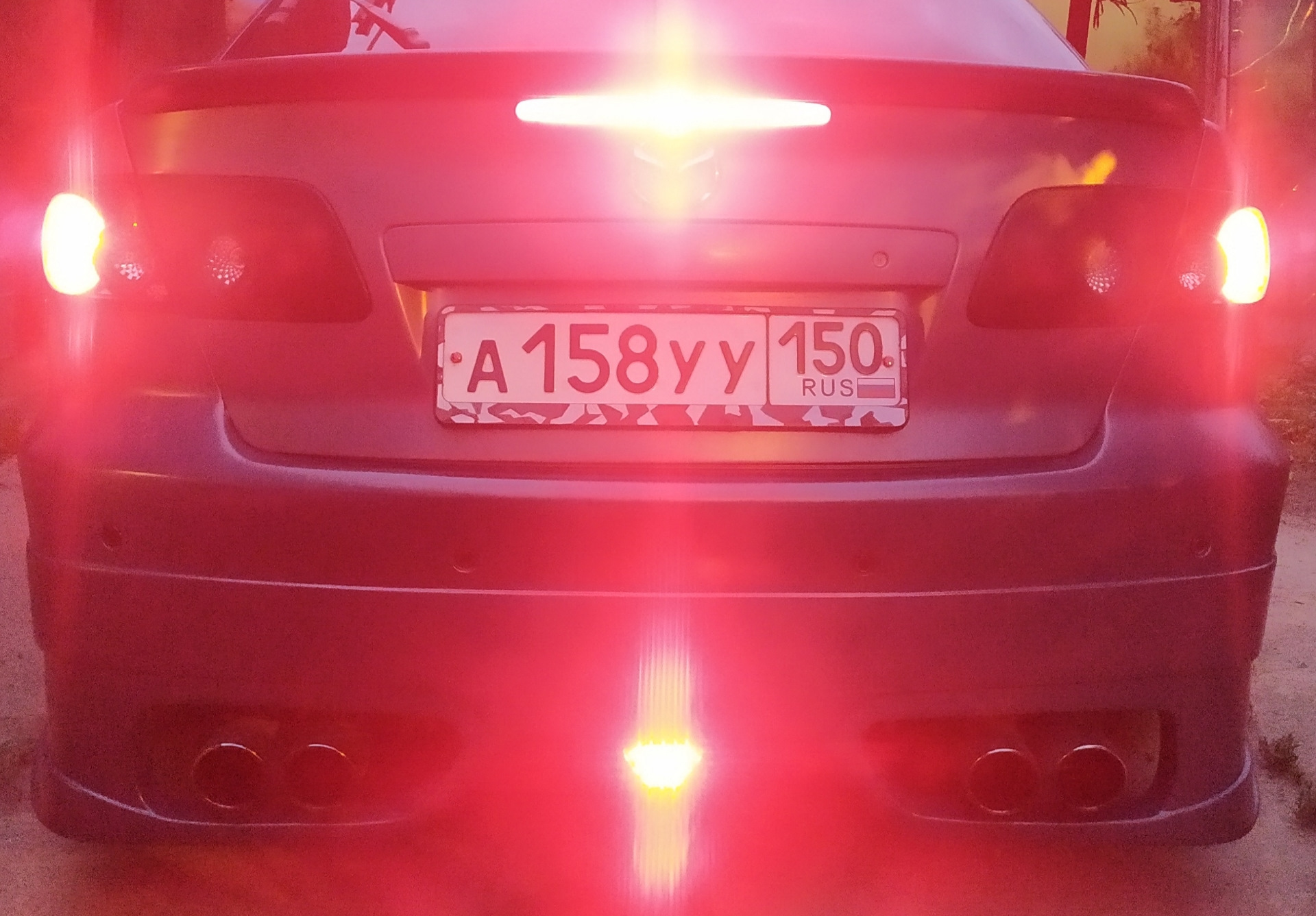 Стоп сигнал мазда 6. Сигнал Мазда 6. Стоп сигналы Mazda 6 gg. Дополнительный свет Мазда 6 gg.