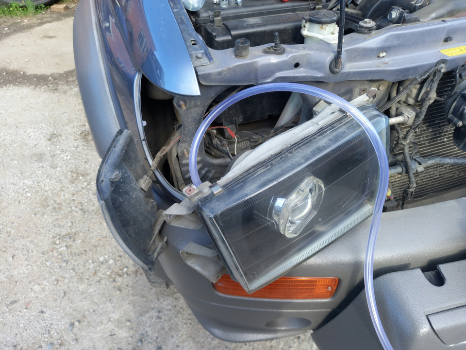 Сапуны на фары — Toyota Hilux Surf (3G), 3,4 л, 1997 года | своими ...