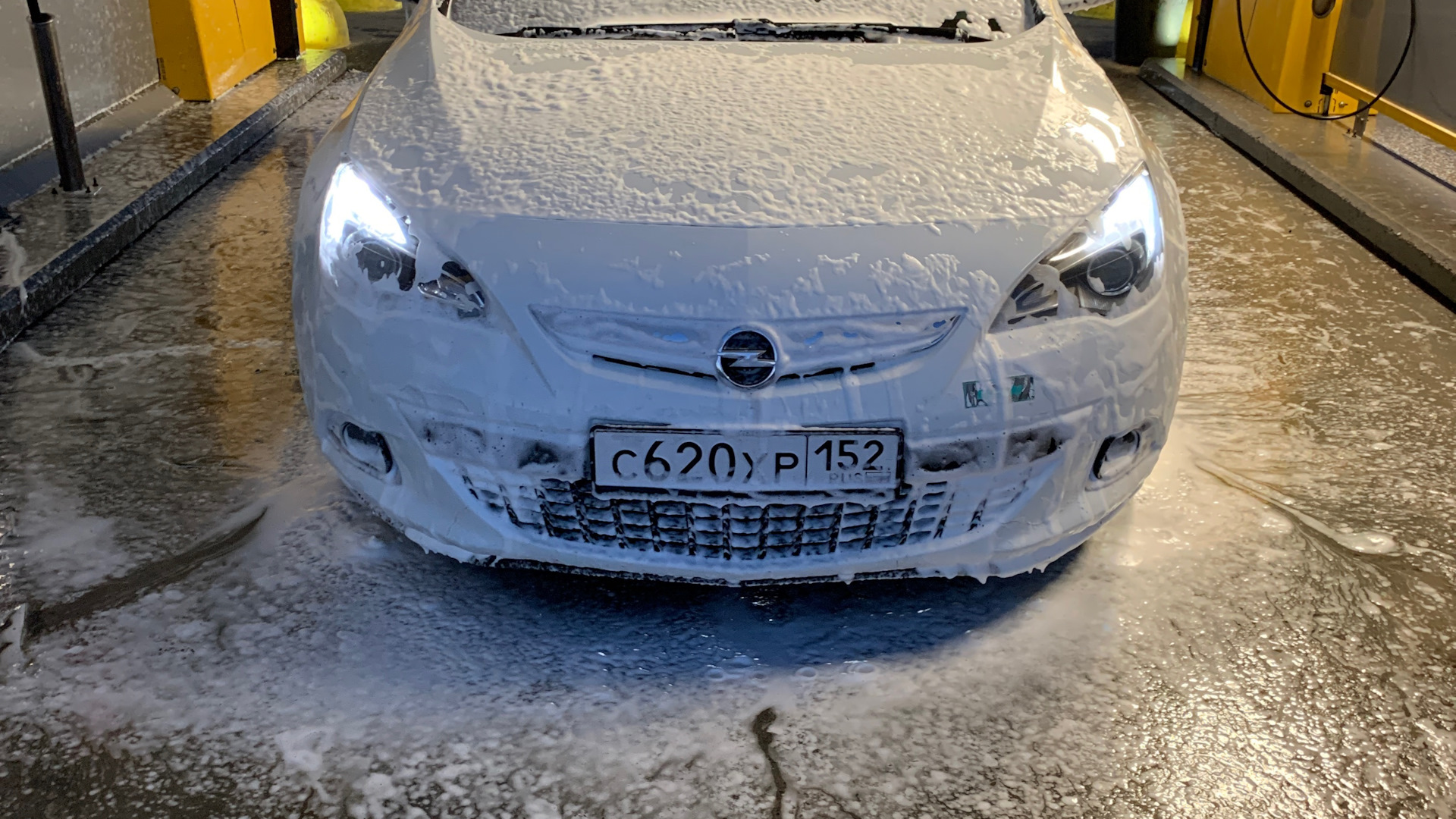 Opel Astra J GTC 2.0 дизельный 2012 | на DRIVE2