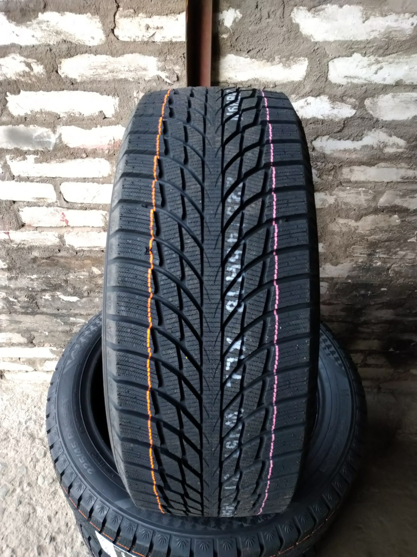 Купить Шины Kumho 215 65 R16