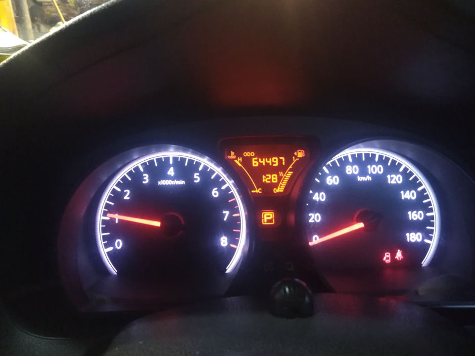 Фото в бортжурнале Nissan Note (2G)