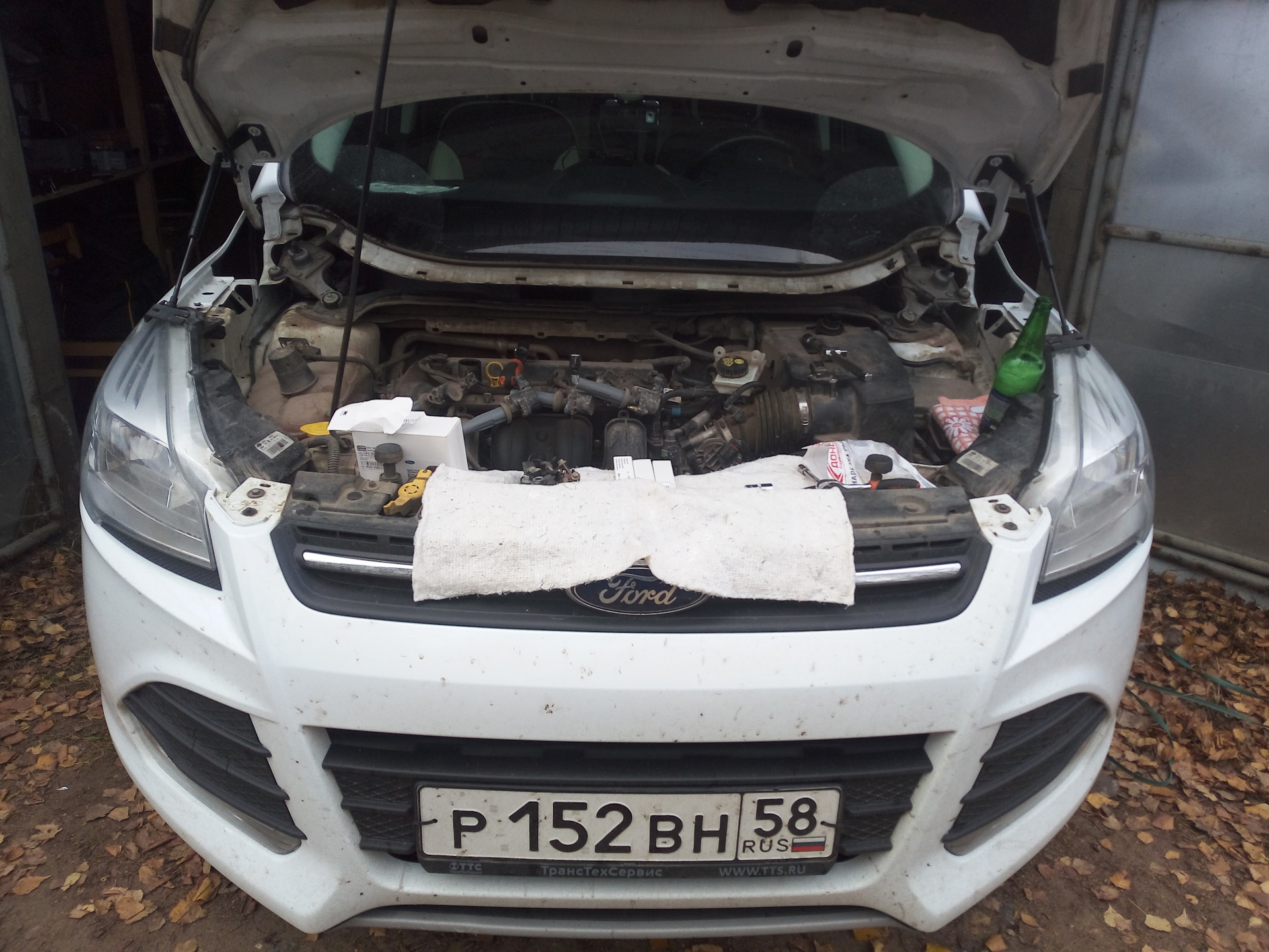 Очередная замена свечей — Ford Kuga (2G), 2,5 л, 2015 года | расходники ...