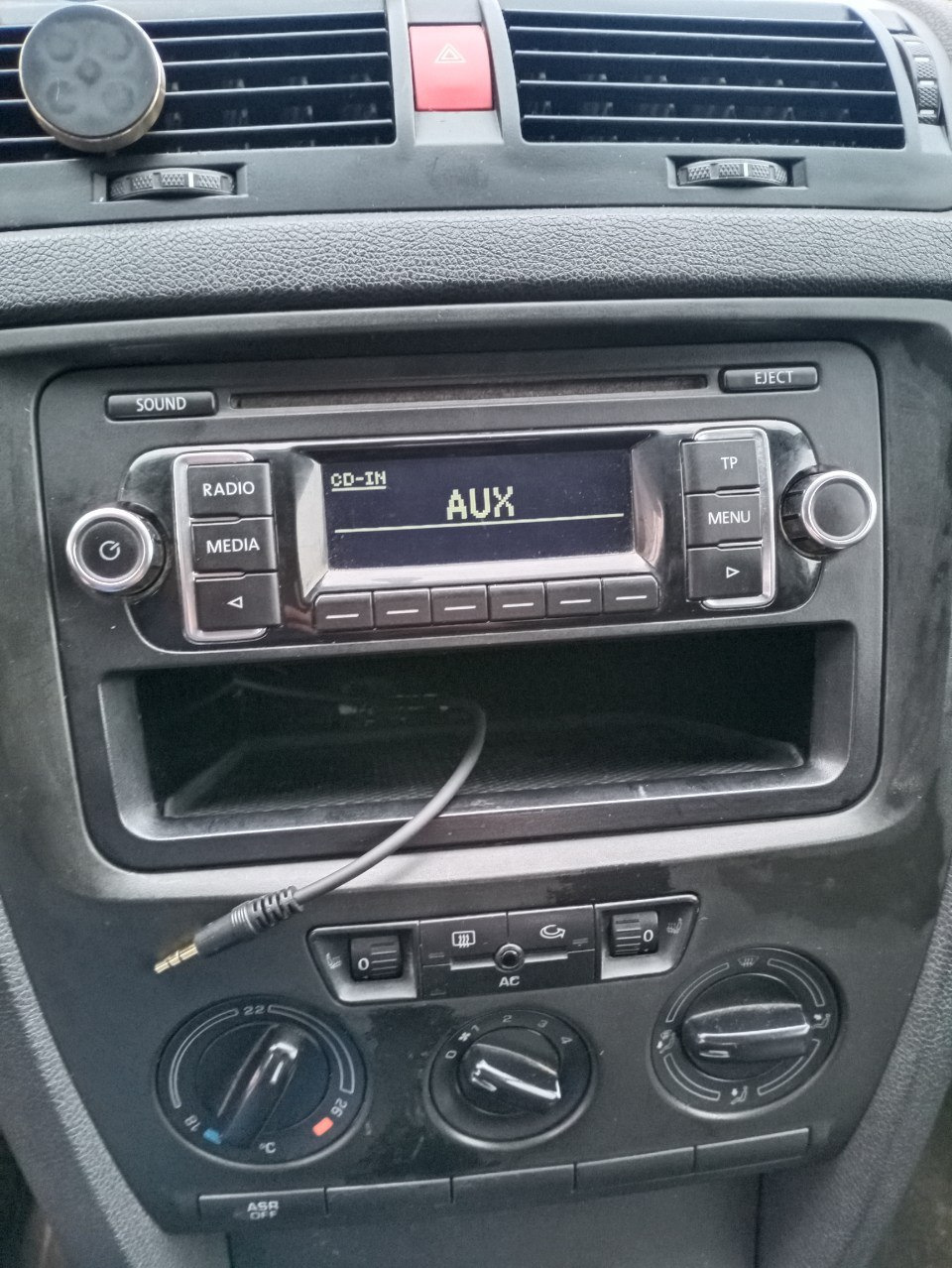 AUXXX — Skoda Octavia A5 Mk2, 1,6 л, 2005 года | своими руками | DRIVE2