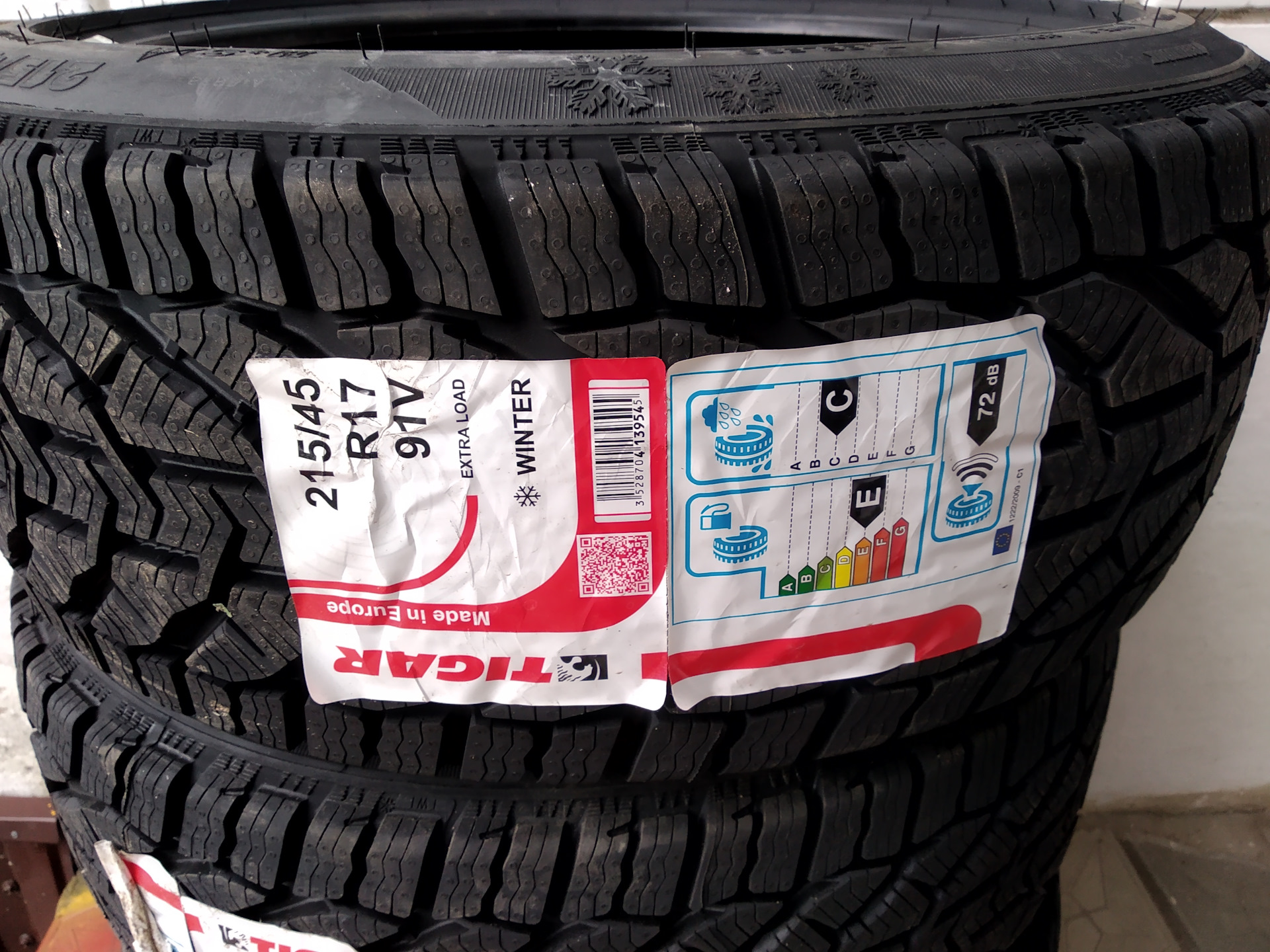 Tigar winter 215. Tigar Winter 215/45 r17. 215 45 R17 Tigar. 215/45 R17 Tigar Winter 91v XL. 235/45/18 Tigar Winter.