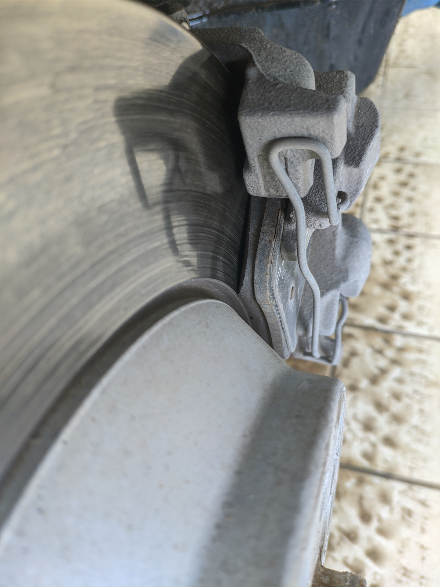 38 500км — остаток колодок ~60-70% — Skoda Kodiaq, 2 л, 2019 года ...