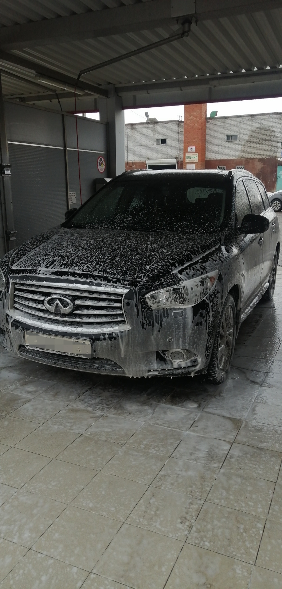 Заехал на мойку — Infiniti JX, 3,5 л, 2013 года | мойка | DRIVE2