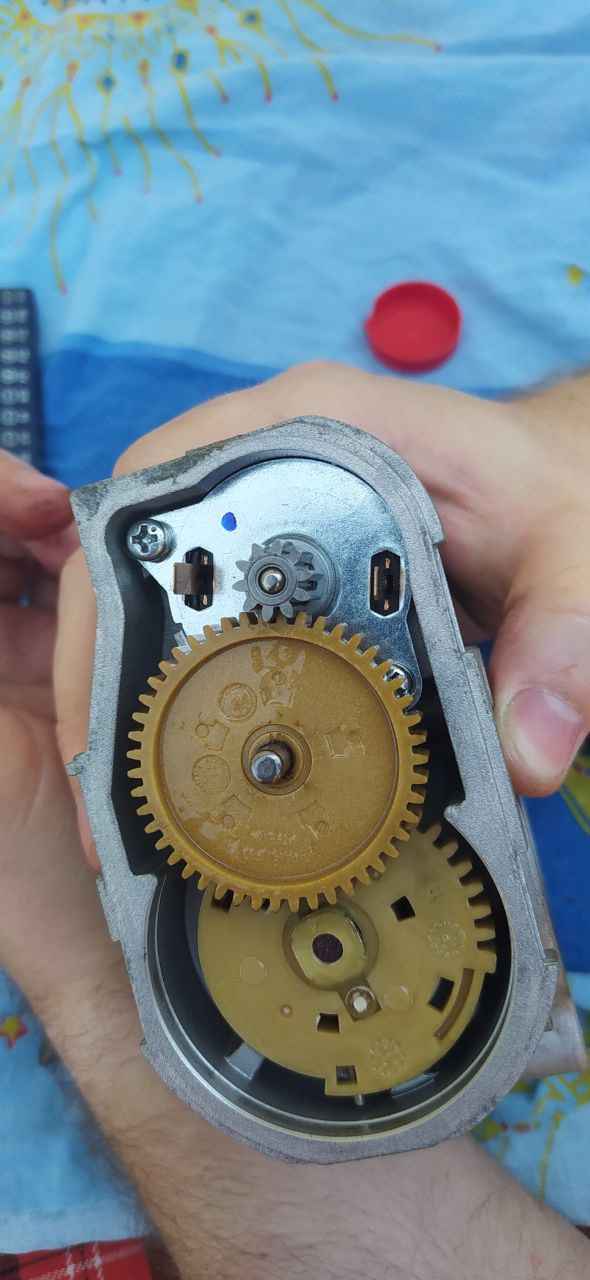 Треск при включении зажигания(знатоки помогите) — Lada Vesta SW, 1,6 л ...