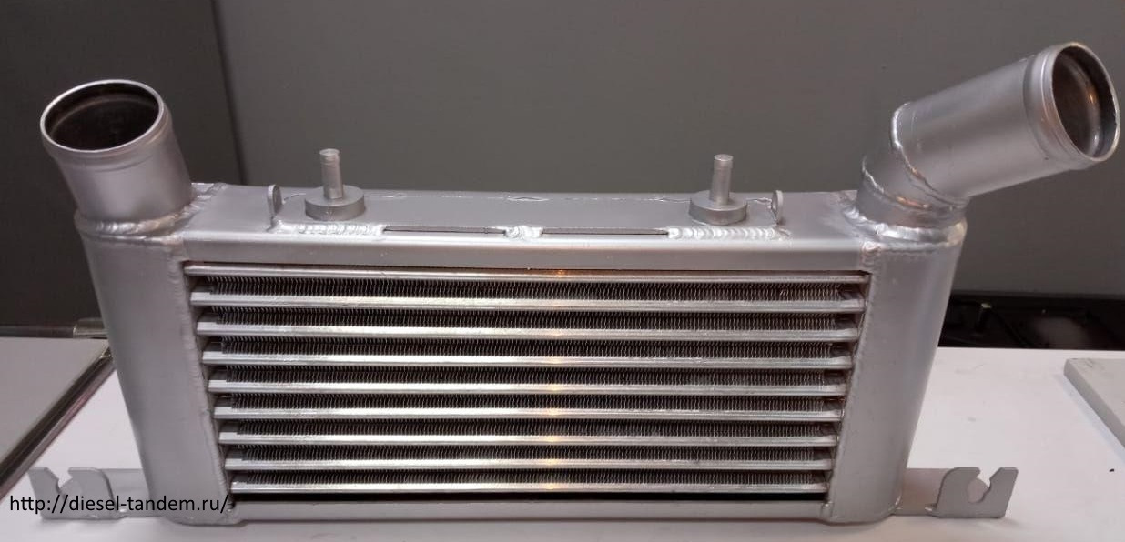 Радиатор интеркулера ниссан паджеро спорт. 2. Интеркулер паджеро 4 3. Интеркулер pajero 4. Интеркулер pajero.