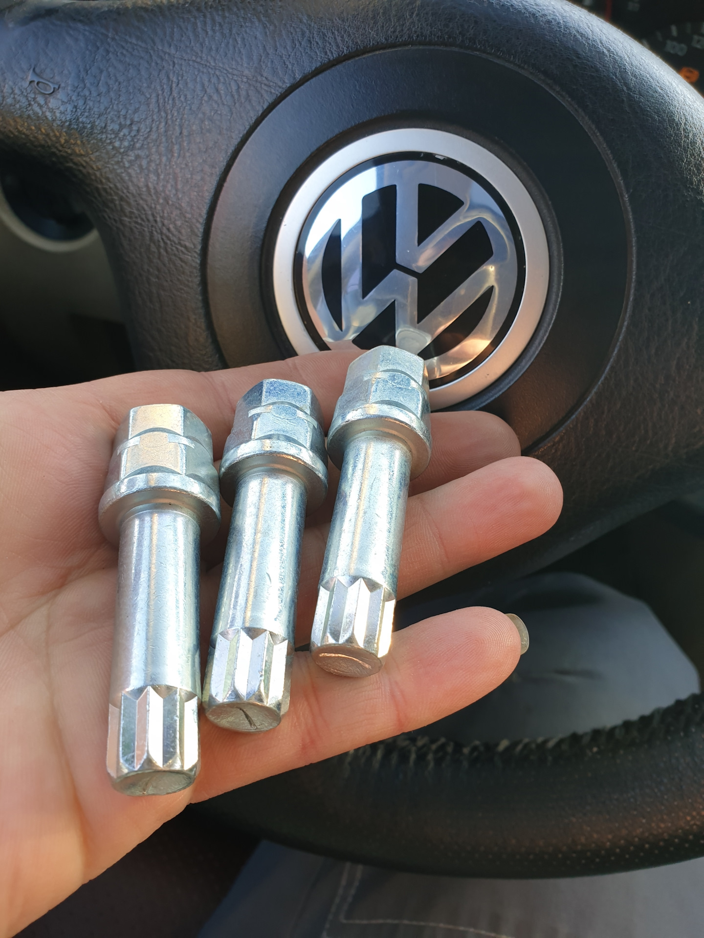 Как я колеса решил переобуть)) — Volkswagen Passat B5, 2,8 л, 1997 года ...