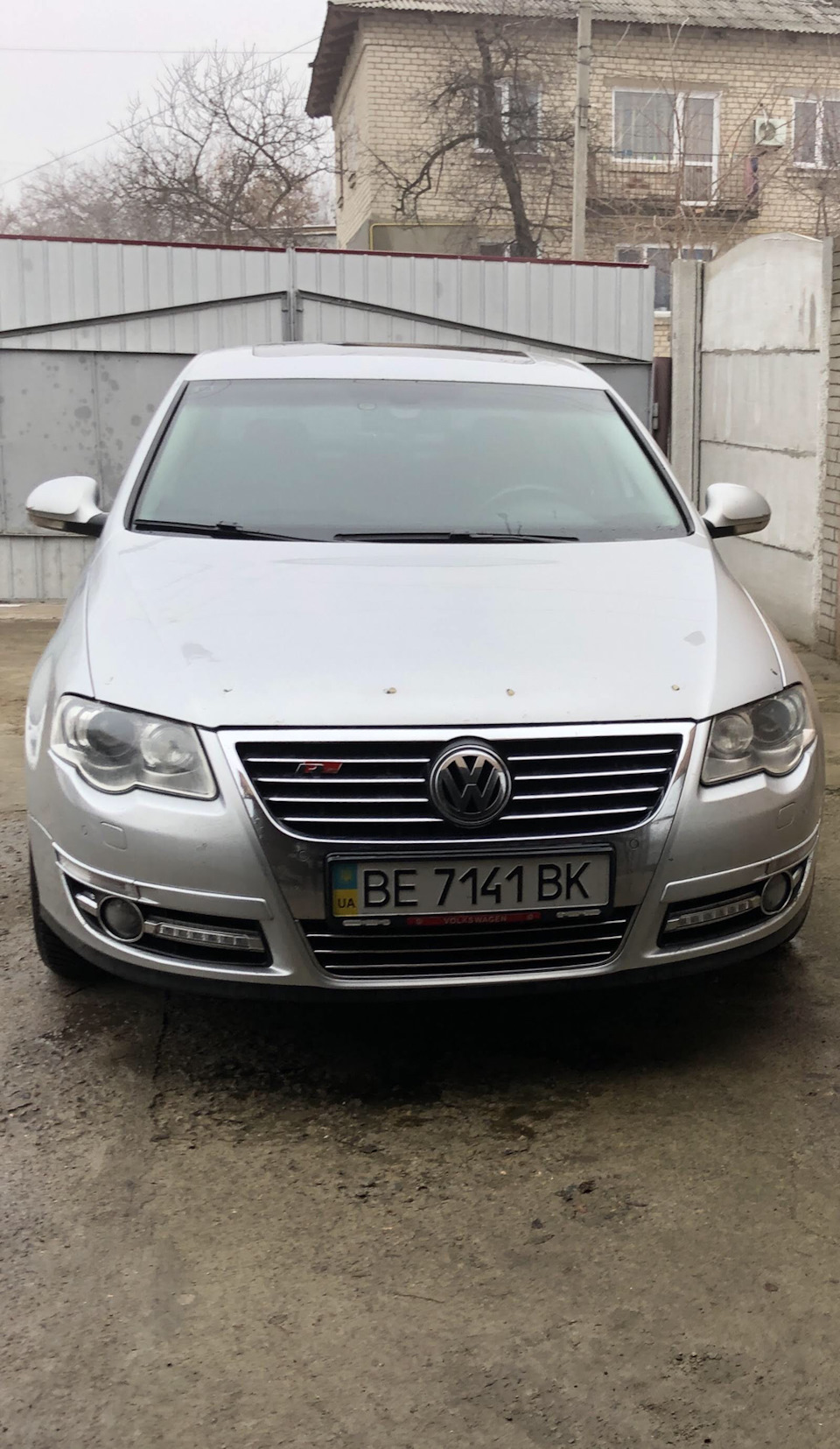 Где в Николаеве покрасить капот? — Volkswagen Passat B6, 2 л, 2008 года |  кузовной ремонт | DRIVE2